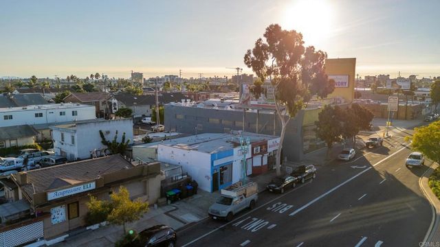 3381 87 El Cajon Boulevard, San Diego, CA 92104