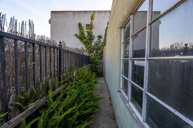 3381 87 El Cajon Boulevard, San Diego, CA 92104