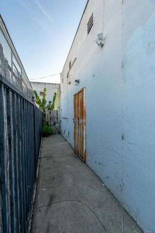 3381 87 El Cajon Boulevard, San Diego, CA 92104