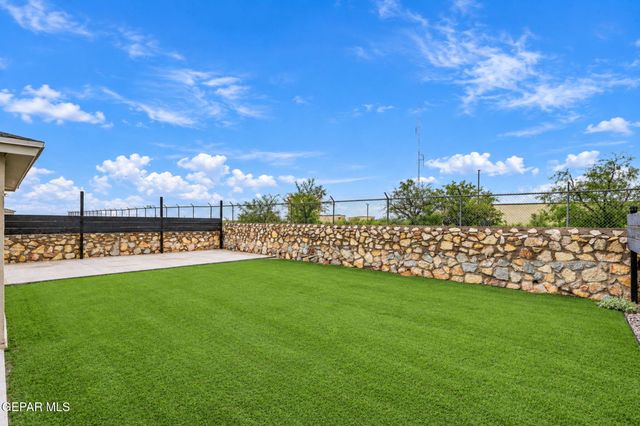 14548 Faxon Yucca, Horizon City, TX 79928