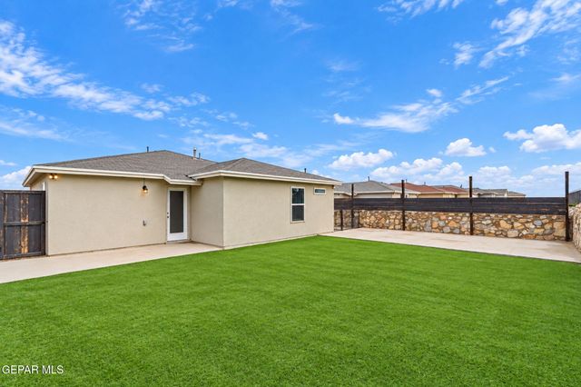 14548 Faxon Yucca, Horizon City, TX 79928