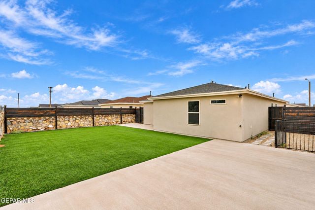 14548 Faxon Yucca, Horizon City, TX 79928