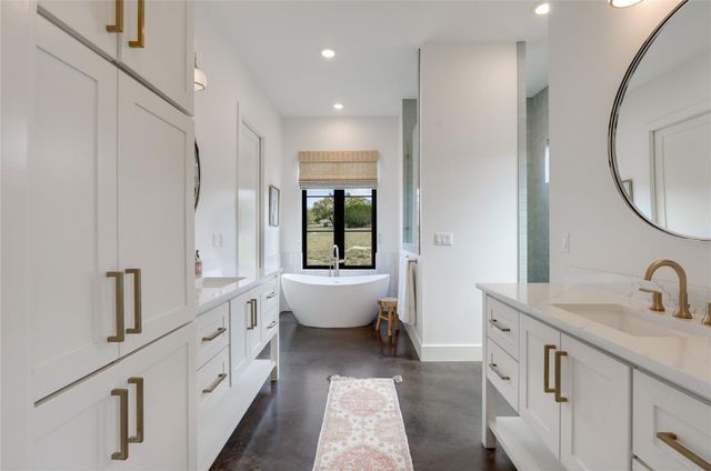 329 Calvary CV, Dripping Springs, TX 78620