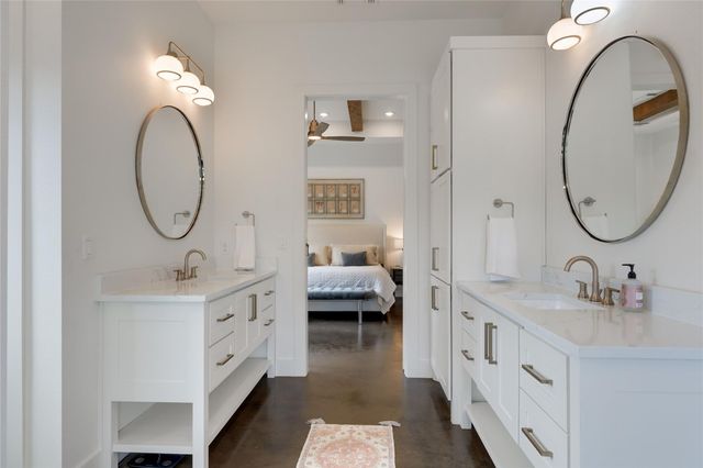 329 Calvary CV, Dripping Springs, TX 78620