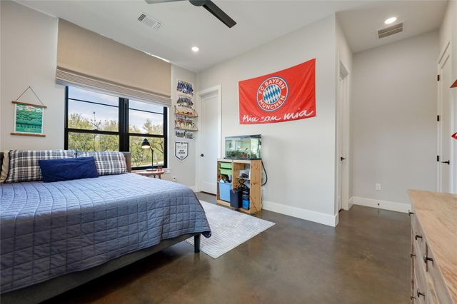 329 Calvary CV, Dripping Springs, TX 78620