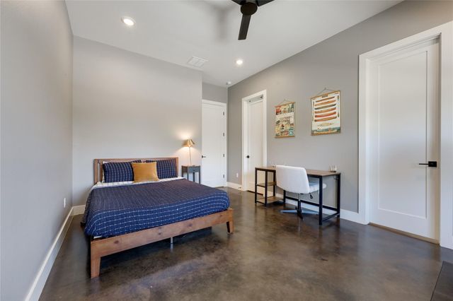 329 Calvary CV, Dripping Springs, TX 78620