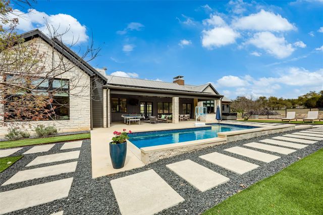 329 Calvary CV, Dripping Springs, TX 78620