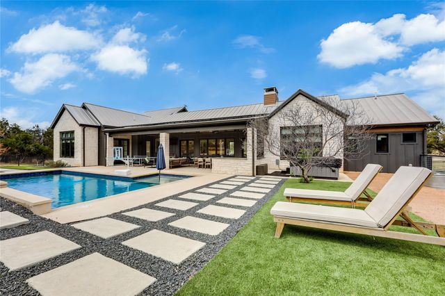 329 Calvary CV, Dripping Springs, TX 78620