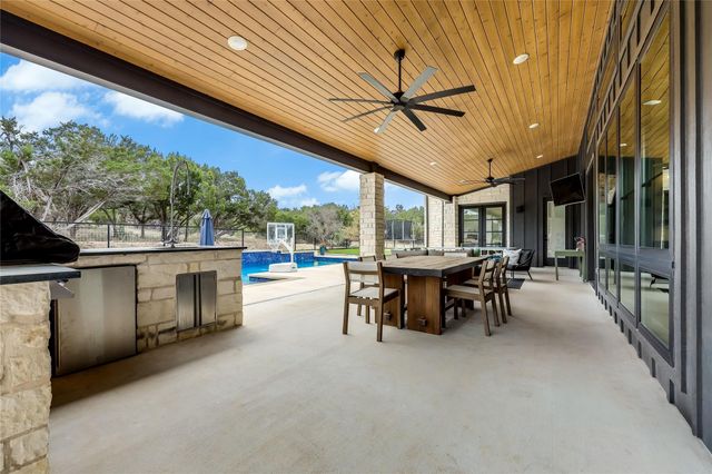 329 Calvary CV, Dripping Springs, TX 78620