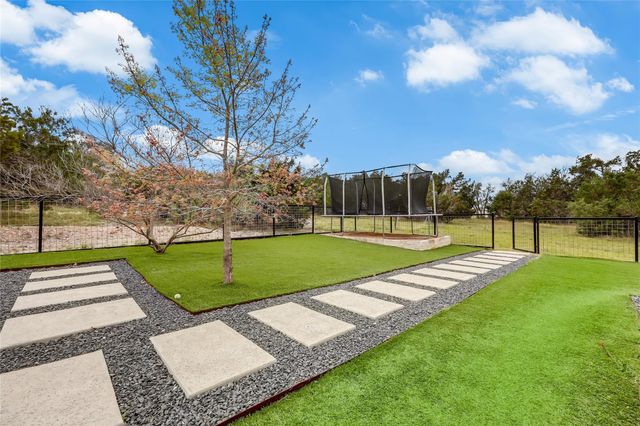 329 Calvary CV, Dripping Springs, TX 78620