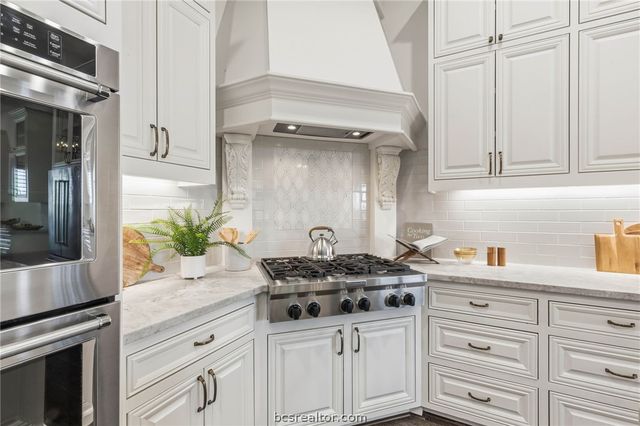 4425 Williams Lake Drive, College Station, TX 77845