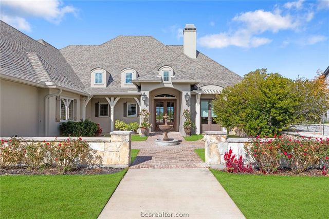 4425 Williams Lake Drive, College Station, TX 77845