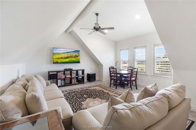 4425 Williams Lake Drive, College Station, TX 77845