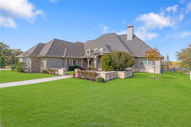 4425 Williams Lake Drive, College Station, TX 77845