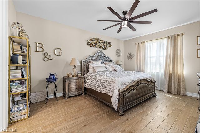 316 Spring Hill Lake LOOP, Cape Coral, FL 33993