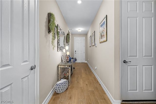 316 Spring Hill Lake LOOP, Cape Coral, FL 33993