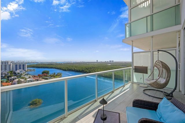 400 Sunny Isles Boulevard 2004, Sunny Isles Beach, FL 33160