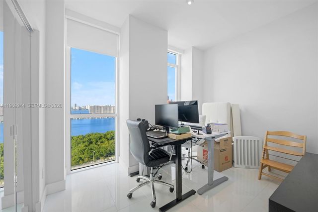 400 Sunny Isles Boulevard 2004, Sunny Isles Beach, FL 33160