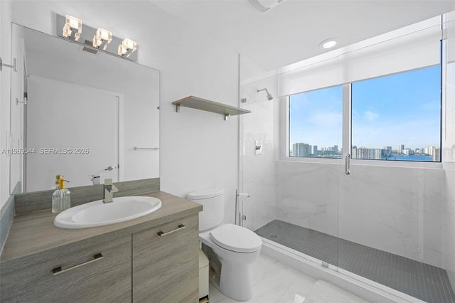 400 Sunny Isles Boulevard 2004, Sunny Isles Beach, FL 33160