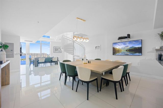 400 Sunny Isles Boulevard 2004, Sunny Isles Beach, FL 33160