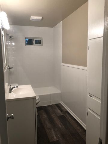 524 Renfro Street, Burleson, TX 76028