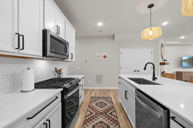 4901 Avery Court, Eagan, MN 55123
