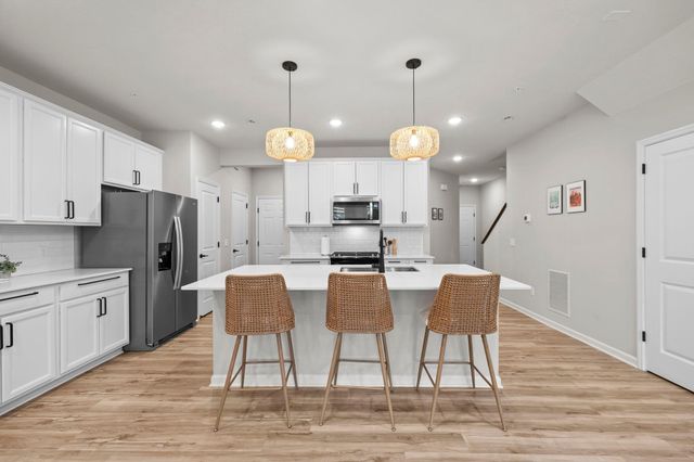 4901 Avery Court, Eagan, MN 55123