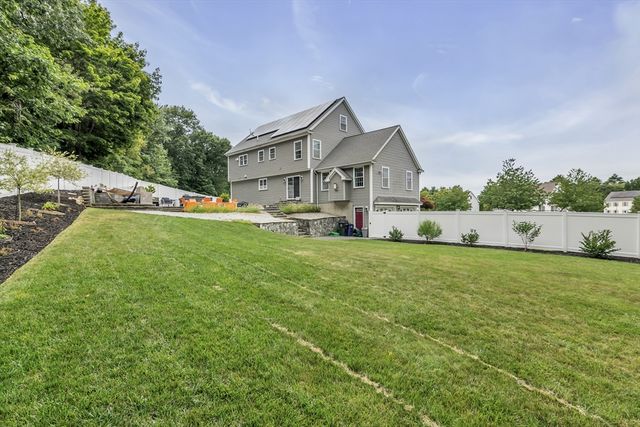 188 Crosby St Ext, Haverhill, MA 01830