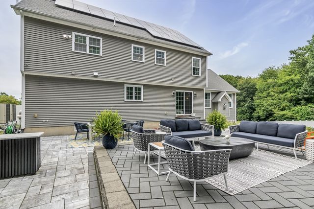 188 Crosby St Ext, Haverhill, MA 01830