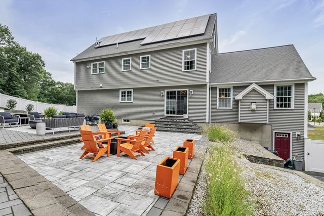 188 Crosby St Ext, Haverhill, MA 01830