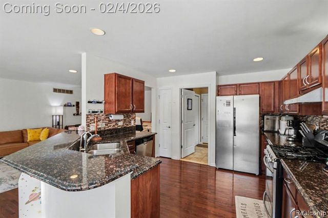 2314 Brigantine, Commerce Twp, MI 48382