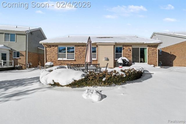 2314 Brigantine, Commerce Twp, MI 48382