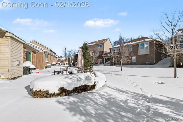 2314 Brigantine, Commerce Twp, MI 48382