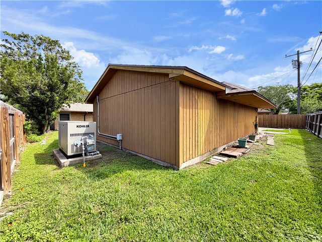 344 Palmetto St, Corpus Christi, TX 78412
