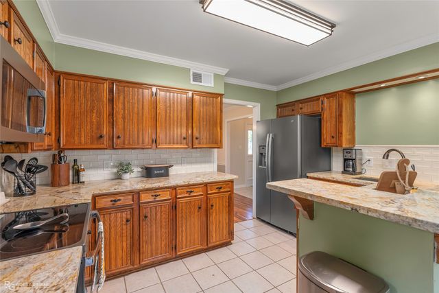 302 Greenacres Boulevard, Bossier City, LA 71111