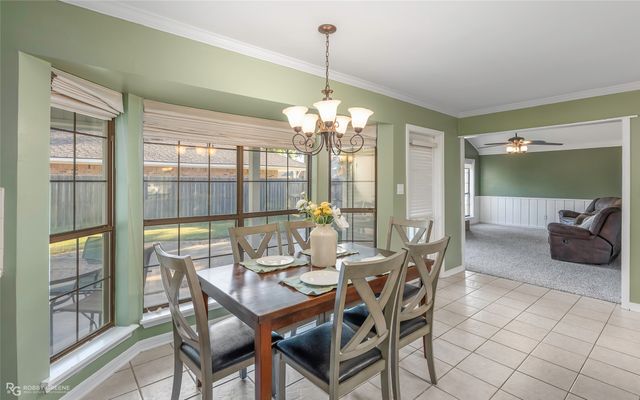 302 Greenacres Boulevard, Bossier City, LA 71111