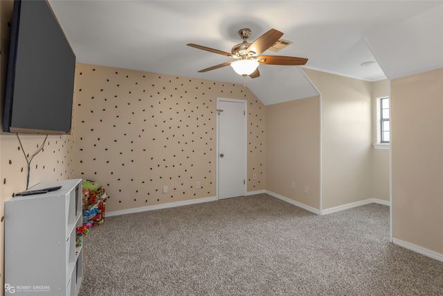 302 Greenacres Boulevard, Bossier City, LA 71111