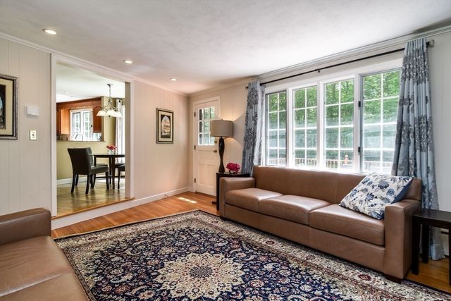 15 Juniper Lane, Dover, MA 02030