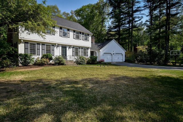 15 Juniper Lane, Dover, MA 02030