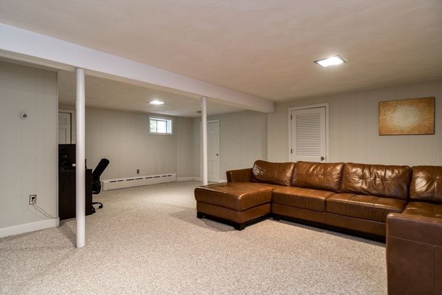 15 Juniper Lane, Dover, MA 02030