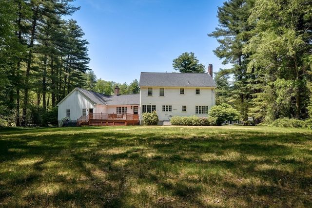 15 Juniper Lane, Dover, MA 02030