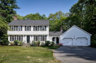 15 Juniper Lane, Dover, MA 02030