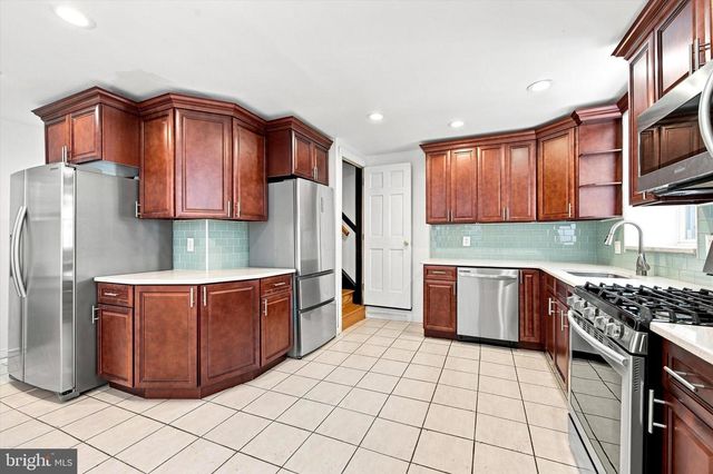 4518 WALNUT ST, Philadelphia, PA 19139