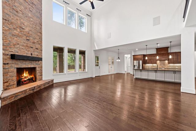 10 Coronet Ridge Court, The Woodlands, TX 77375