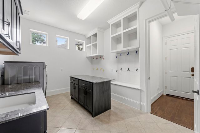 10 Coronet Ridge Court, The Woodlands, TX 77375