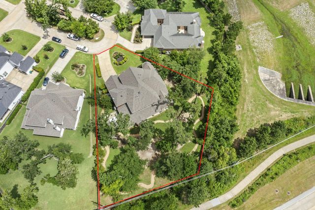 10 Coronet Ridge Court, The Woodlands, TX 77375