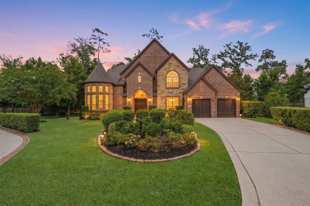 10 Coronet Ridge Court, The Woodlands, TX 77375