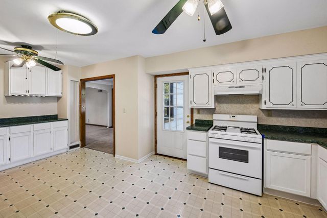 16282 West Avenue SE, Prior Lake, MN 55372