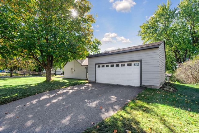 16282 West Avenue SE, Prior Lake, MN 55372