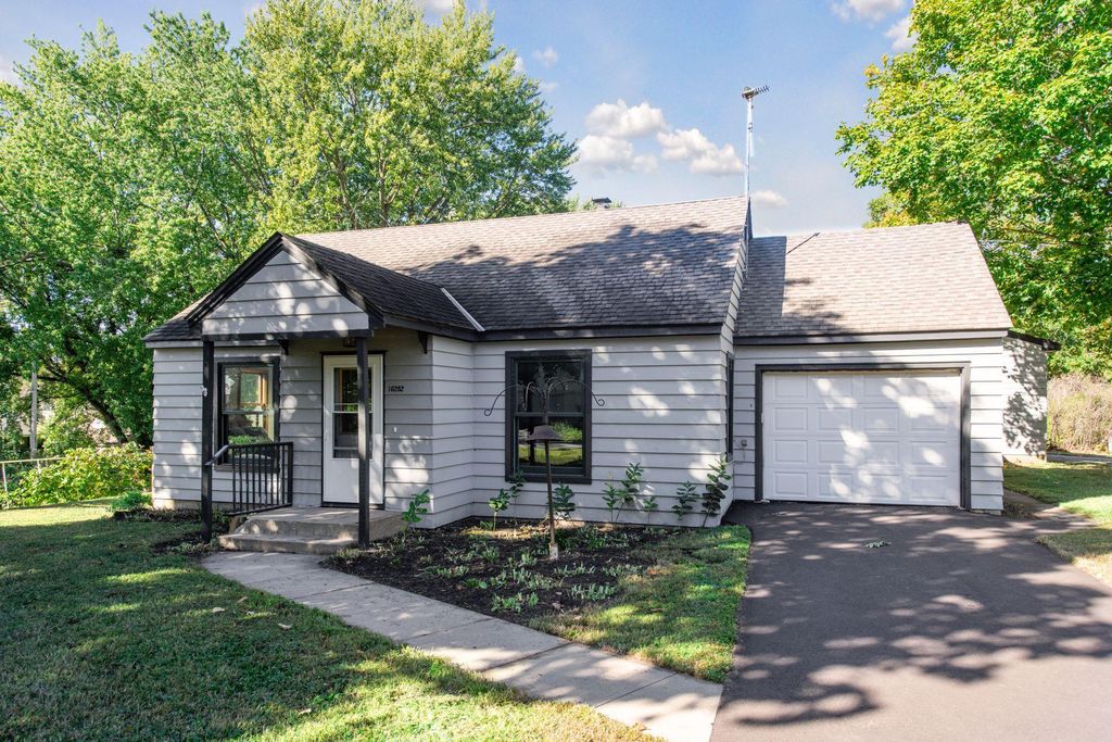 16282 West Avenue SE, Prior Lake, MN 55372
